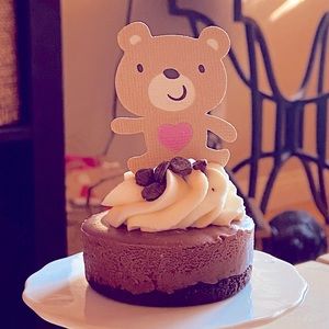 24  bear cupcake toppers it’s a girl